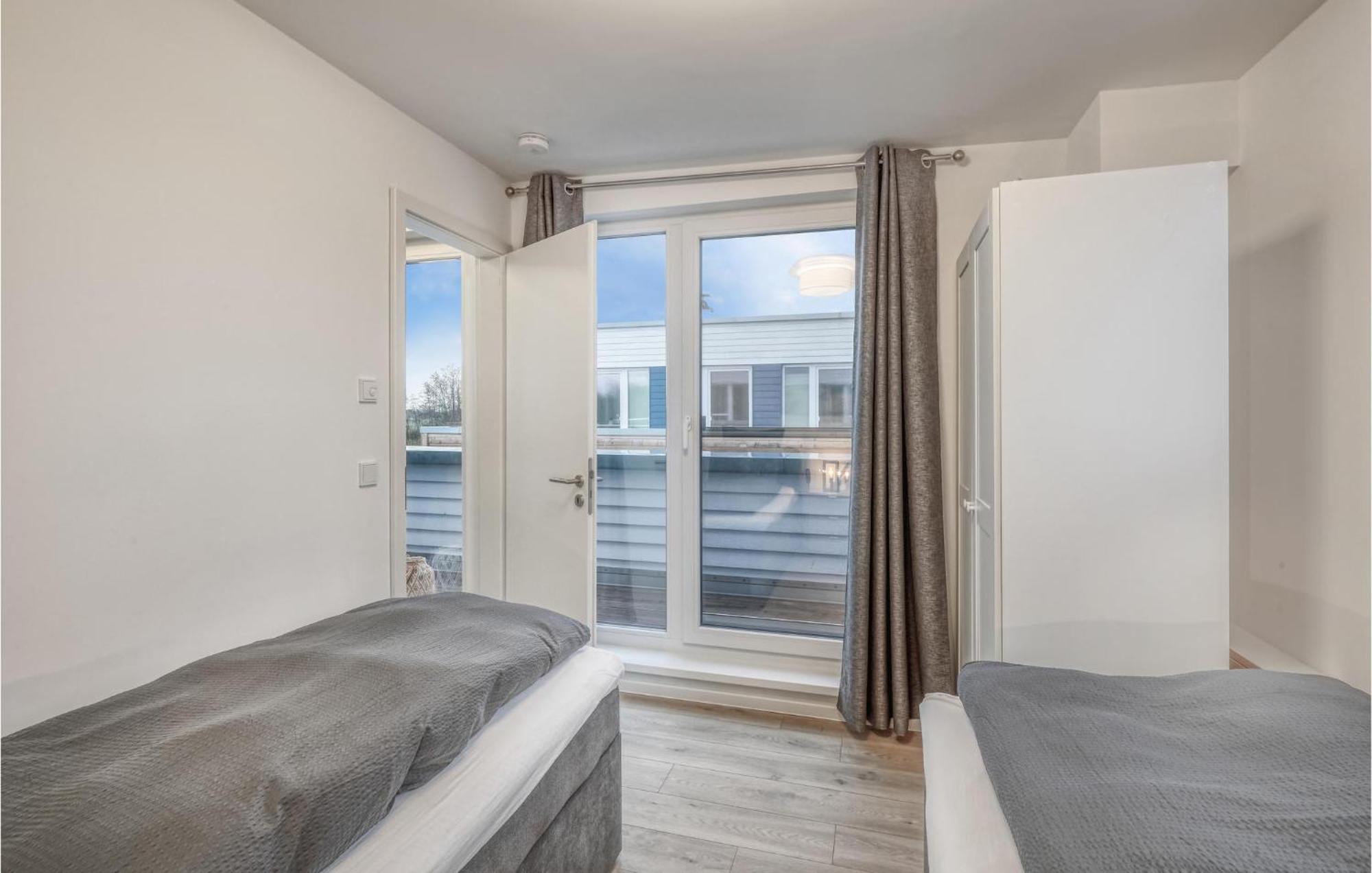 Amazing Home In Tossens With Wifi Buitenkant foto