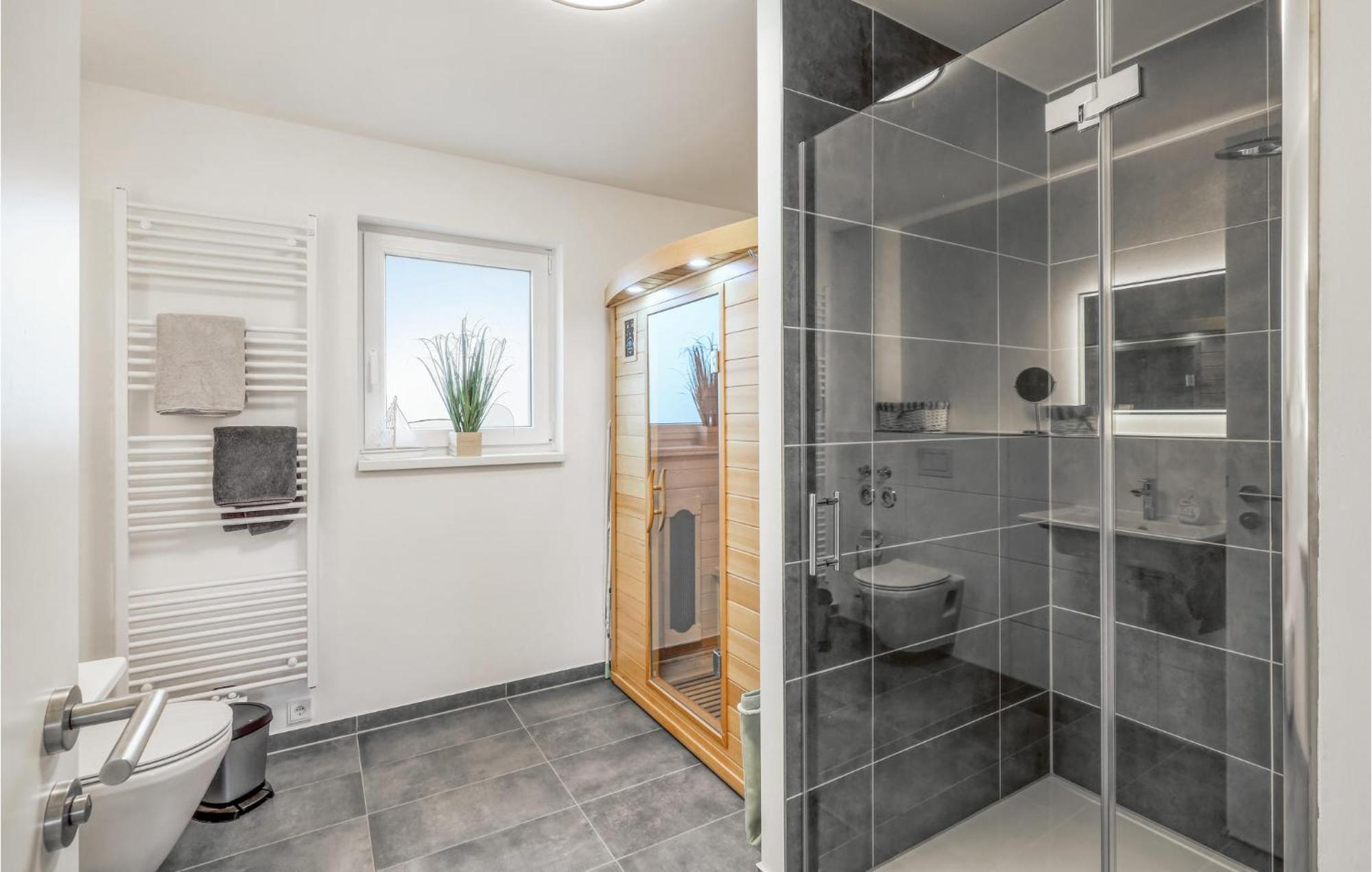 Amazing Home In Tossens With Wifi Buitenkant foto