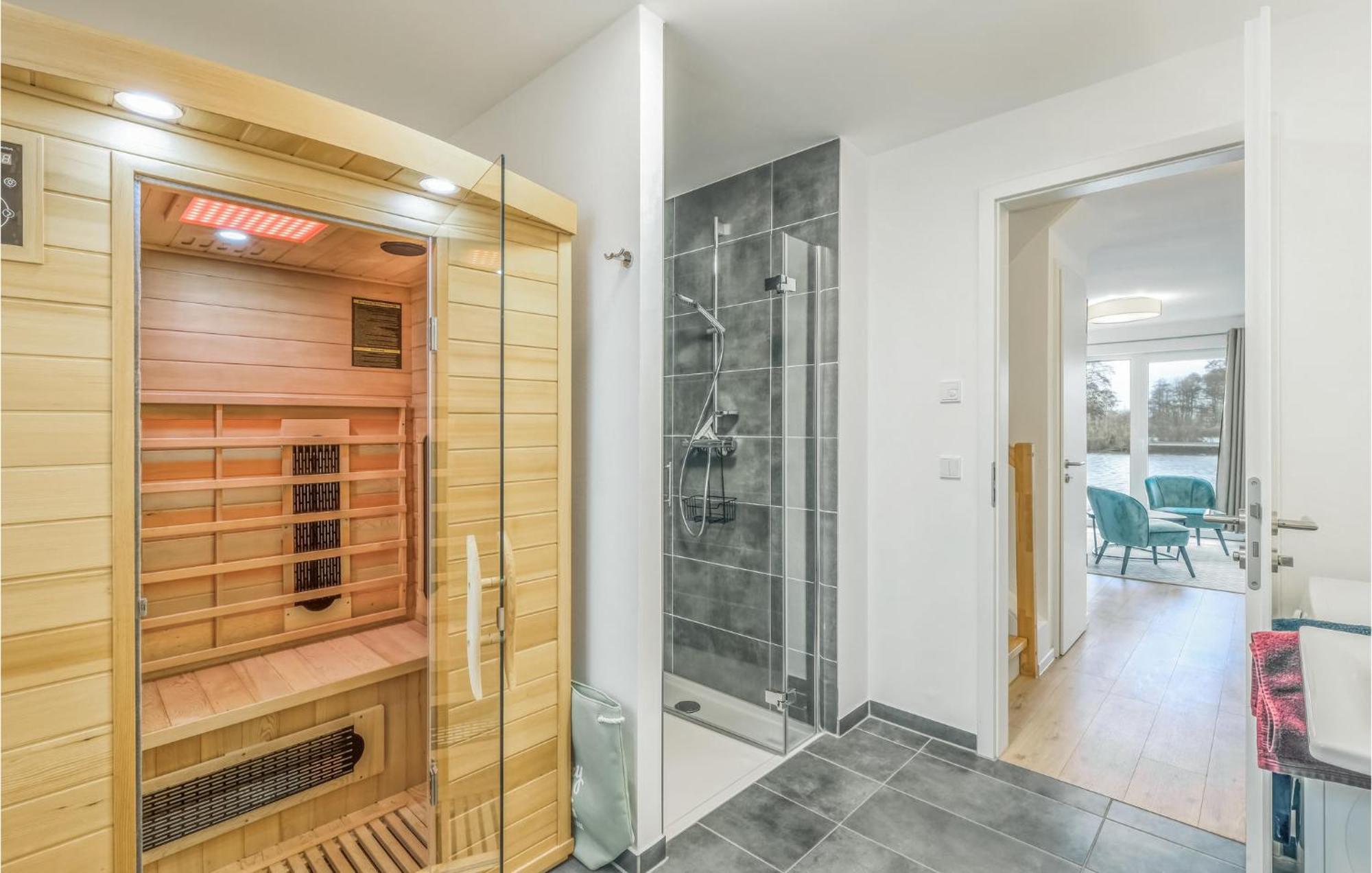 Amazing Home In Tossens With Wifi Buitenkant foto