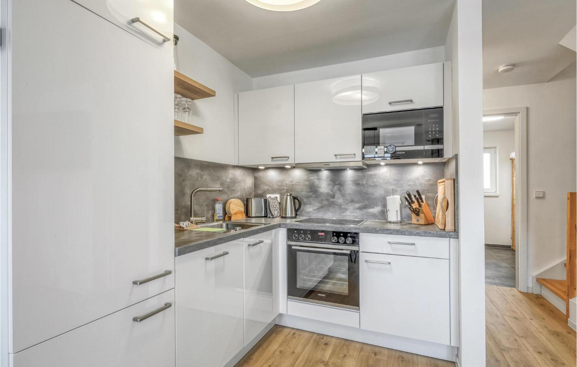 Amazing Home In Tossens With Wifi Buitenkant foto